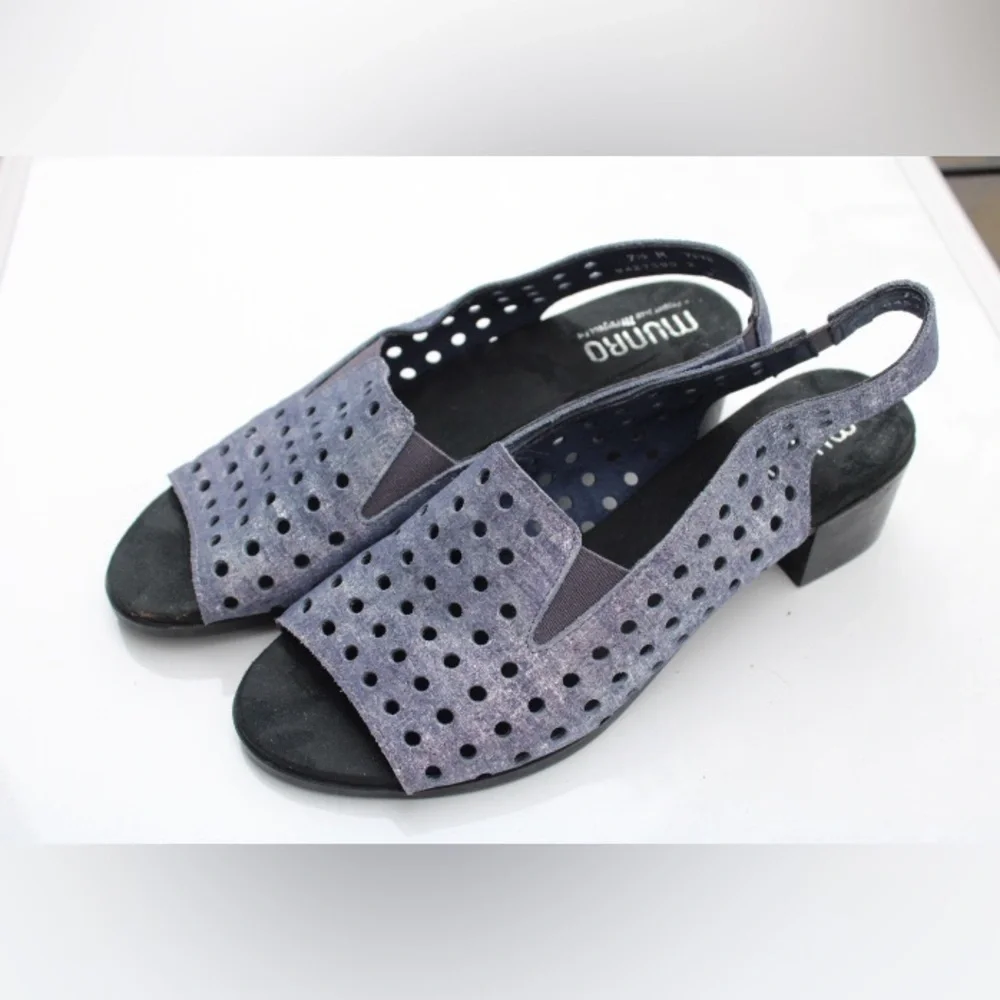 Munro Mickee sling back sandals